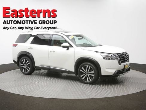 Used 2023 Nissan Pathfinder Platinum AWD/4WD image 52