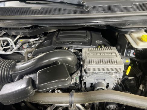 Used 2022 Jeep Wagoneer Series II image 32