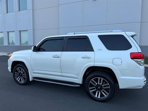 Used 2011 Toyota 4Runner SR5 AWD/4WD image 7