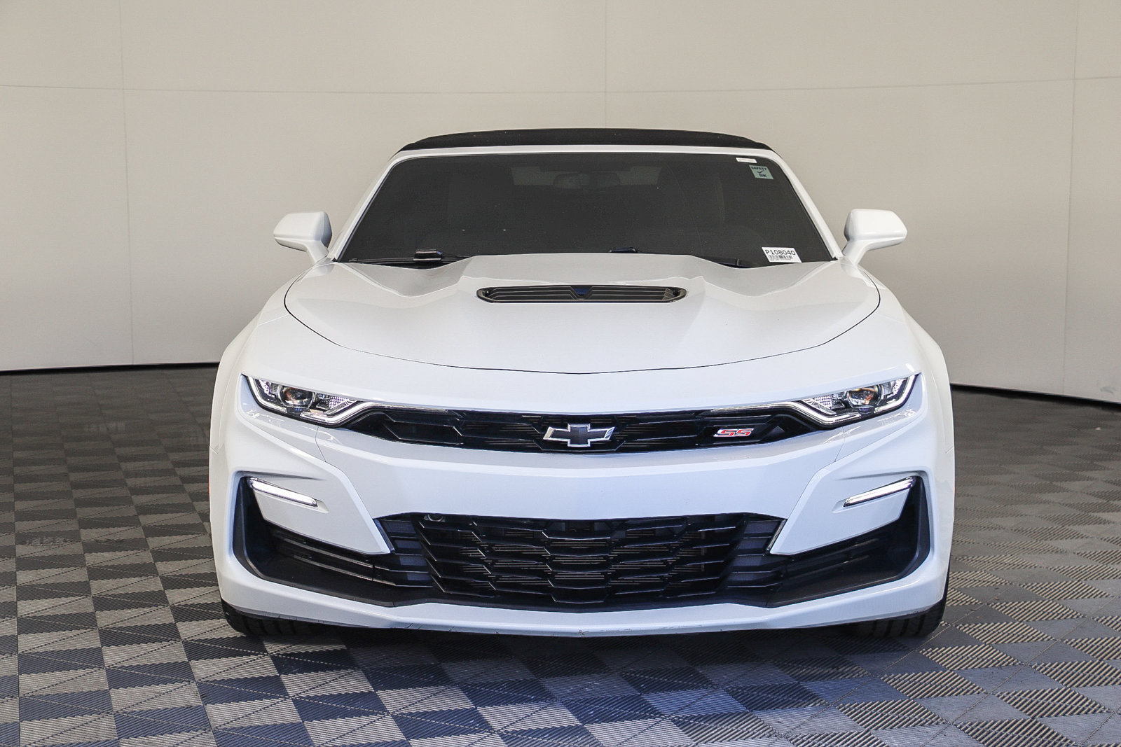 Used 2023 Chevrolet Camaro SS RWD image 2