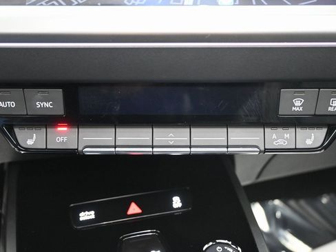 Used 2023 Audi Q4 e-tron Premium Plus w/ Premium Plus image 15