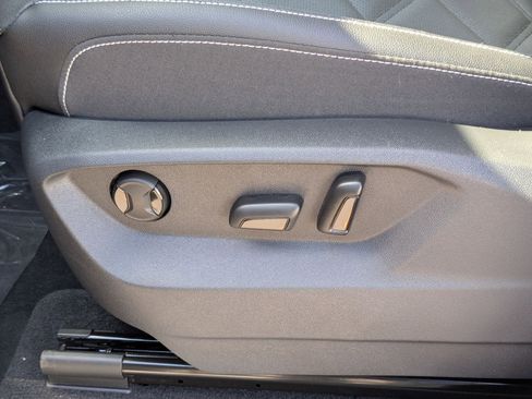 New 2026 Volkswagen Atlas SE image 15