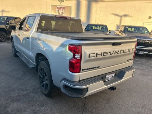 Used 2022 Chevrolet Silverado 1500 Custom image 3
