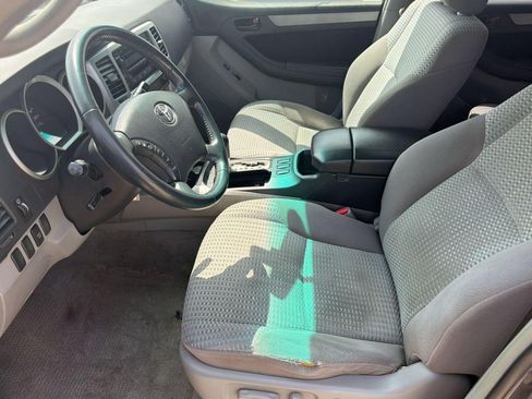 Used 2007 Toyota 4Runner SR5 RWD image 5