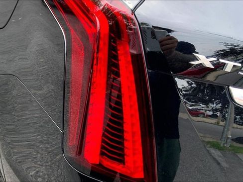 Used 2025 Cadillac XT5 Luxury w/ LPO, Floor Liner Package AWD/4WD image 29