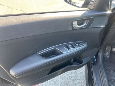 Used 2018 Kia Optima LX w/ Convenience Package image 12