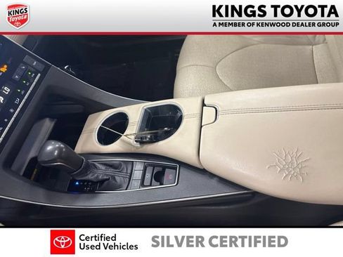 Certified 2019 Toyota Avalon Limited w/ Advanced Safety Package FWD image 21