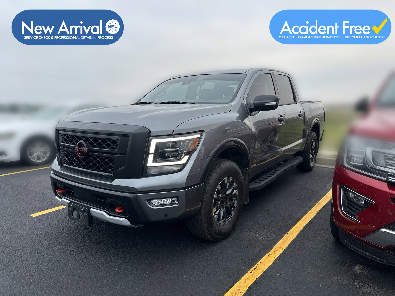 Used 2024 Nissan Titan PRO-4X w/ Pro-4x Convenience Package AWD/4WD image 1