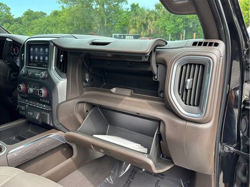 Used 2022 Chevrolet Silverado 2500 LTZ AWD/4WD image 42