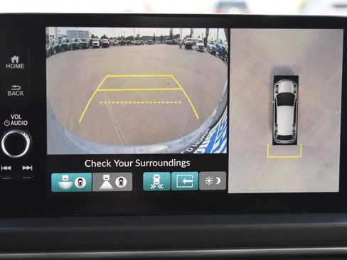 Used 2023 Honda Pilot Elite image 10