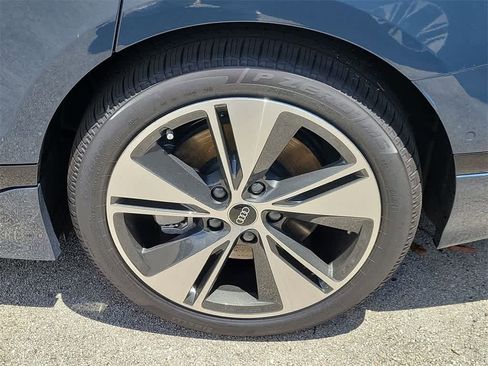 New 2025 Audi A8 L 3.0T image 8