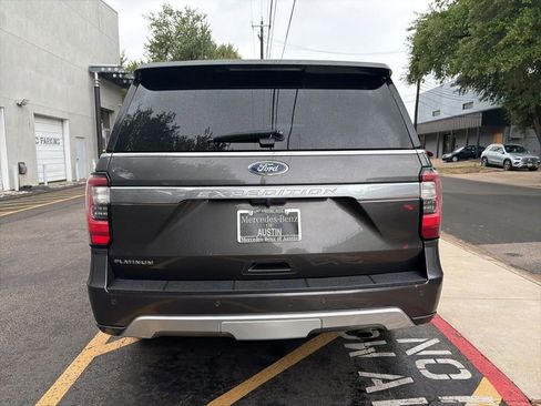Used 2019 Ford Expedition Platinum RWD image 6