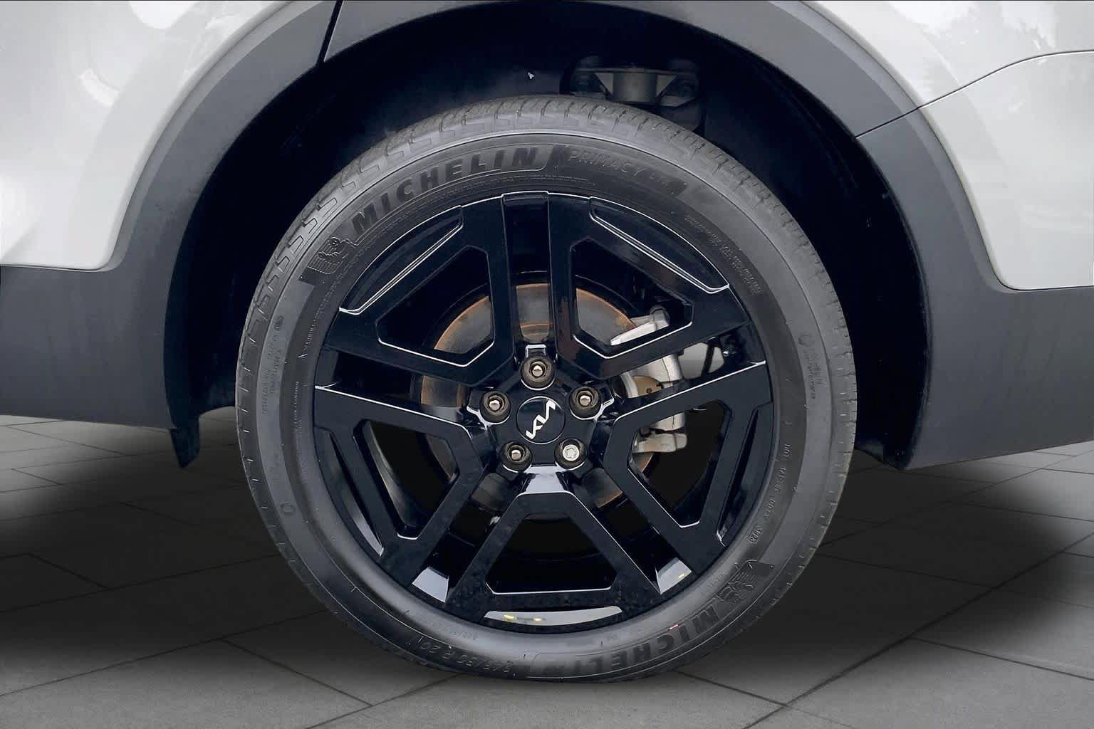 Used 2024 Kia Telluride EX X-Line AWD/4WD image 10