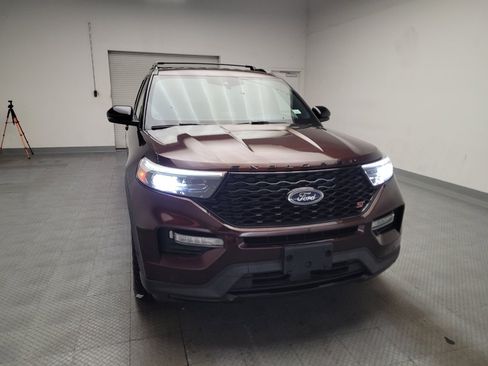 Used 2020 Ford Explorer ST w/ Premium Technology Package AWD/4WD image 14