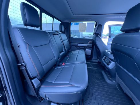Used 2024 Ford F350 Lariat w/ Lariat Ultimate Package AWD/4WD image 38