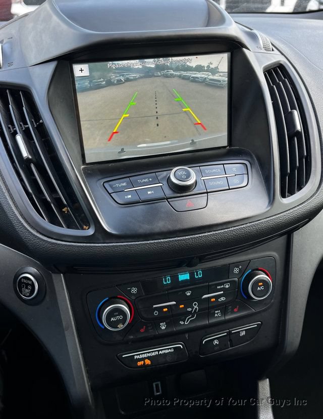 Used 2019 Ford Escape SE FWD image 22