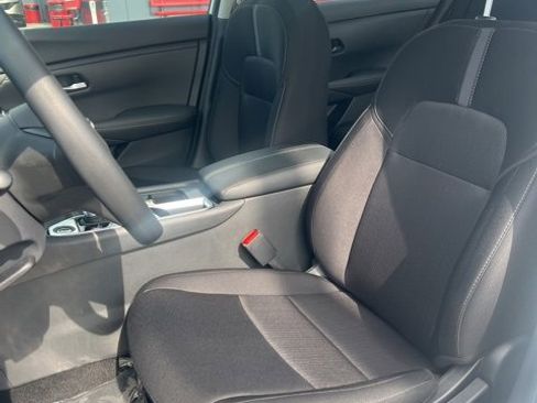 New 2025 Nissan Sentra SV image 7