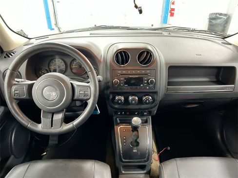 Used 2017 Jeep Patriot Sport w/ Power Value Group image 10