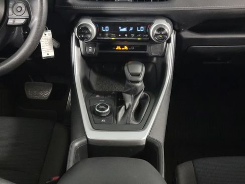 Used 2025 Toyota RAV4 LE AWD/4WD image 22