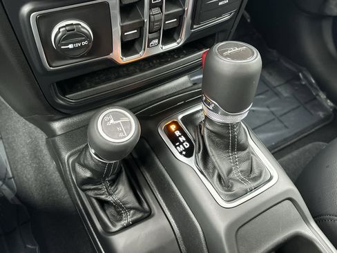 New 2026 Jeep Gladiator Sport image 24