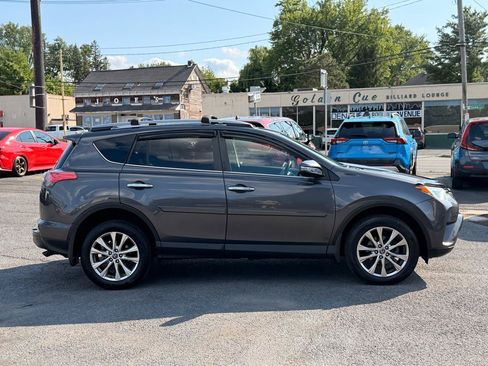 Used 2018 Toyota RAV4 Limited w/ Advanced Technology Package AWD/4WD image 4