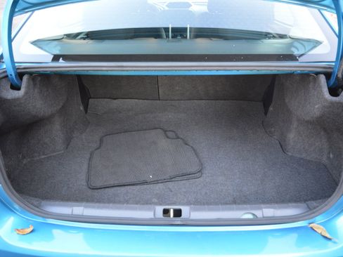 Used 2019 Subaru Impreza 2.0i Premium image 12