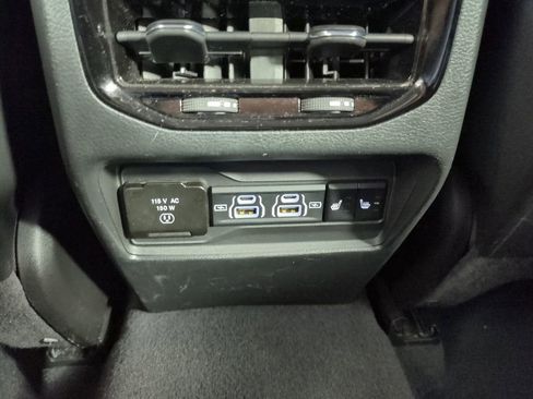 Used 2024 Jeep Grand Cherokee Limited 4xe AWD/4WD image 17