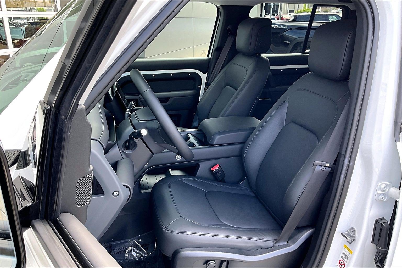 New 2026 Land Rover Defender 110 S AWD/4WD image 9