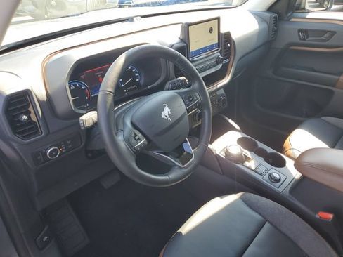 Used 2023 Ford Bronco Sport Outer Banks w/ Tech Package AWD/4WD image 9