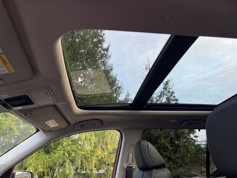 New 2025 Honda Pilot Touring image 30