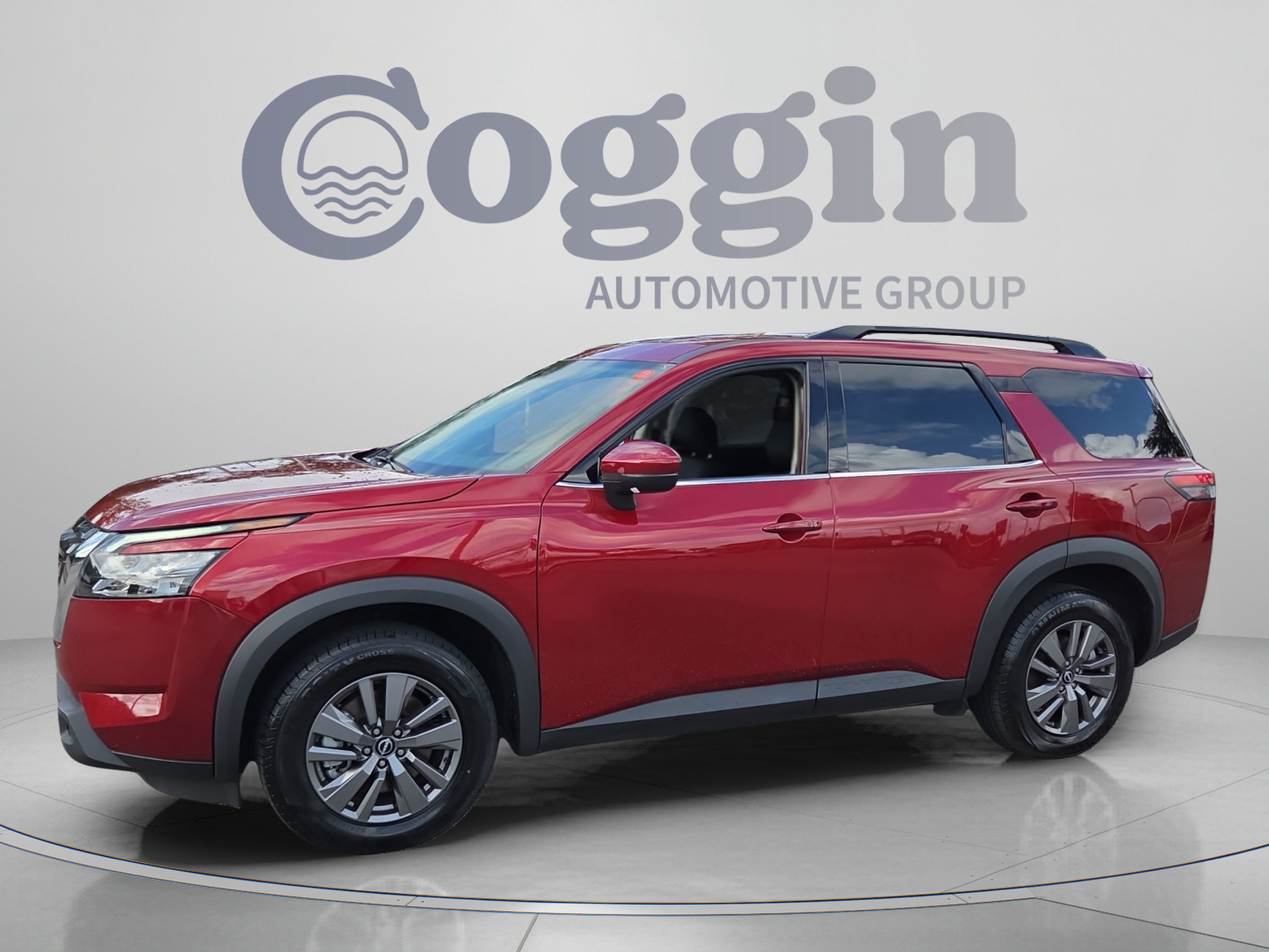 Used 2024 Nissan Pathfinder SV AWD/4WD image 1