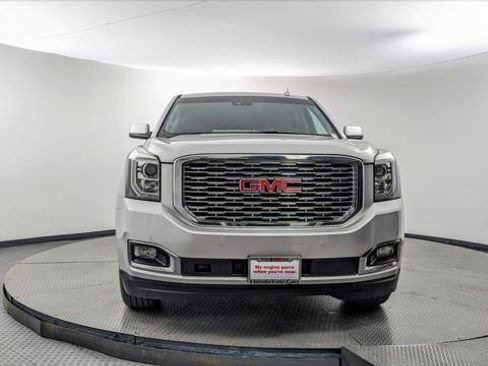 Used 2018 GMC Yukon XL Denali image 12