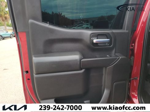 Used 2020 Chevrolet Silverado 1500 Custom w/ Custom Value Package RWD image 12