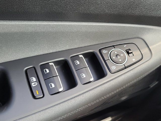 Used 2023 Hyundai Santa Fe SEL FWD image 18