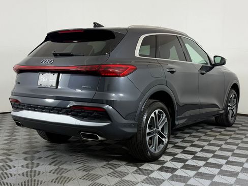 Used 2025 Audi Q5 Premium w/ Convenience Package AWD/4WD image 9