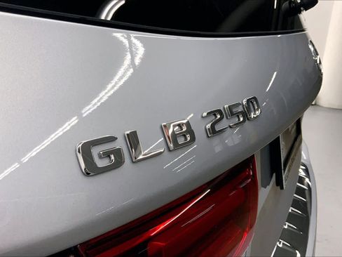 Used 2026 Mercedes-Benz GLB 250 image 15