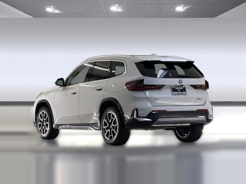 New 2026 BMW X1 xDrive28i w/ Technology Package AWD/4WD image 3