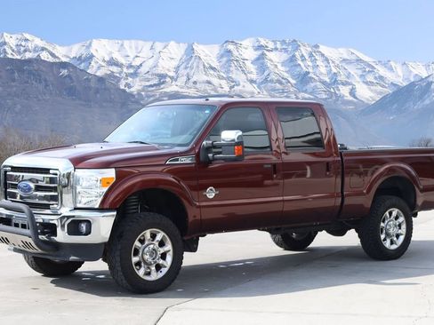 Used 2015 Ford F250 Lariat w/ Lariat Ultimate Package AWD/4WD image 2