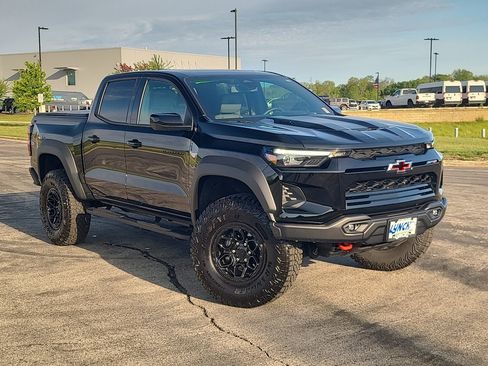 Used 2025 Chevrolet Colorado ZR2 w/ ZR2 Bison Edition AWD/4WD image 5