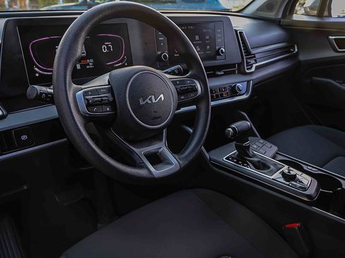 Certified 2023 Kia Sportage LX AWD/4WD image 7