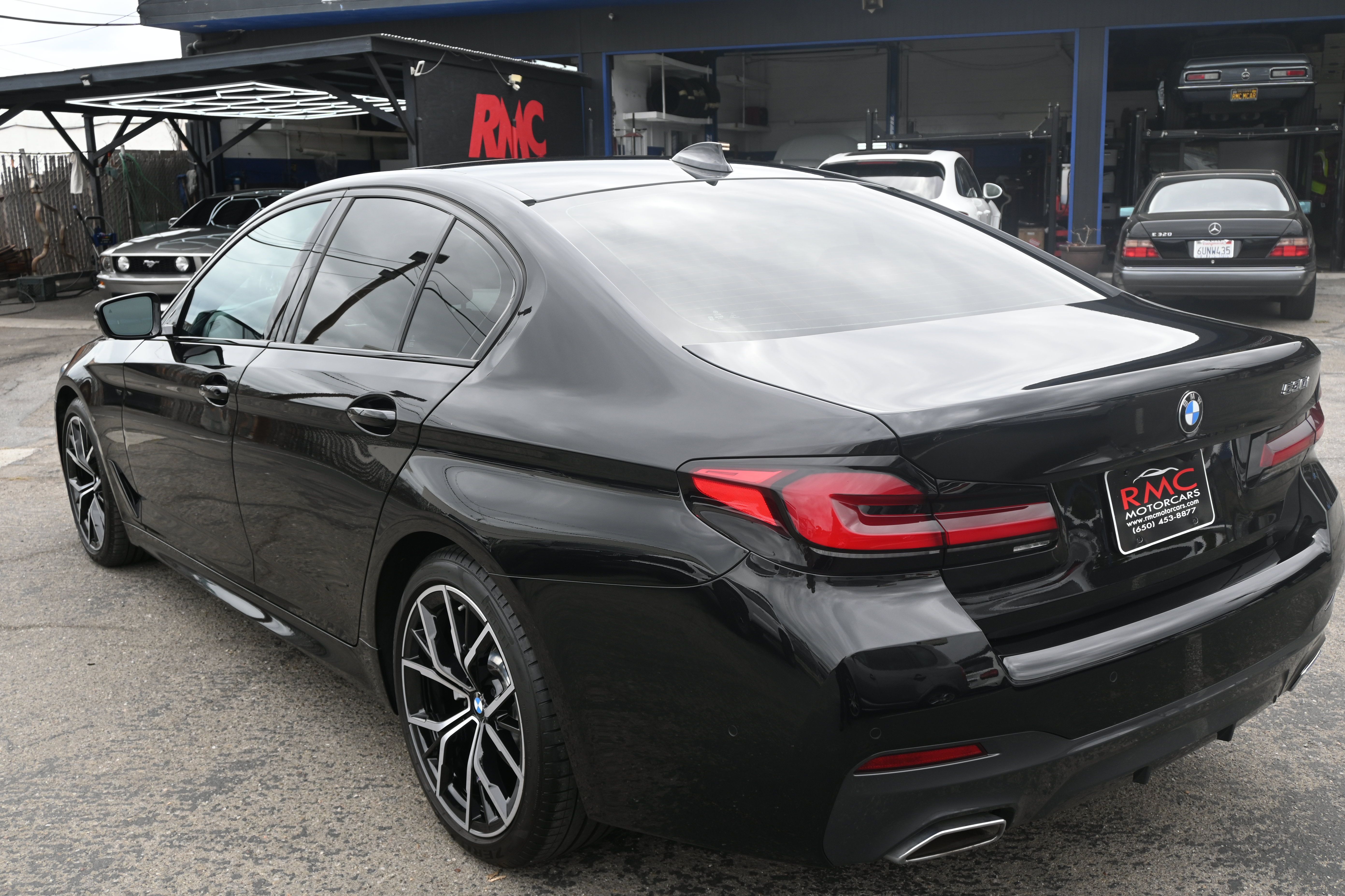 Used 2022 BMW 530i w/ M Sport Package RWD image 21