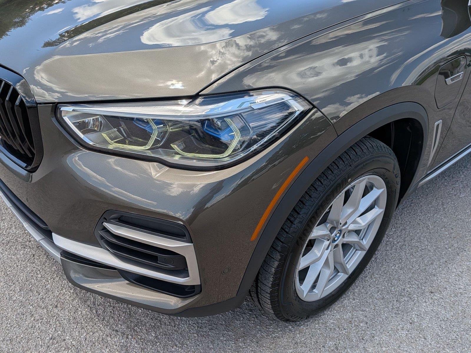 Used 2022 BMW X5 xDrive45e w/ Executive Package AWD/4WD image 9