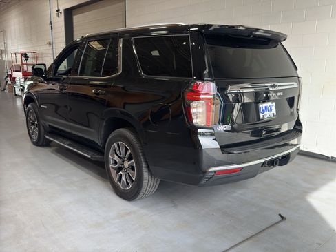 Used 2021 Chevrolet Tahoe LT w/ LT Signature Package AWD/4WD image 3