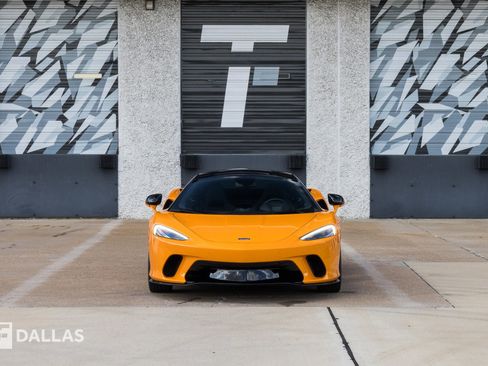 Used 2023 McLaren GT image 3