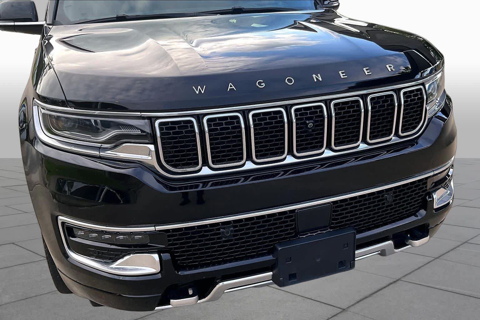 Used 2023 Jeep Wagoneer Series III w/ Premium Group I AWD/4WD image 30