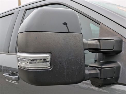 Certified 2022 Ford F250 Lariat w/ Black Appearance Package image 12