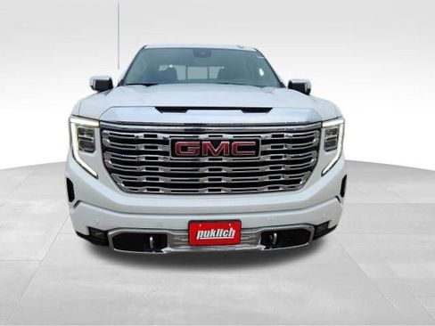 Used 2024 GMC Sierra 1500 Denali w/ Technology Package image 2