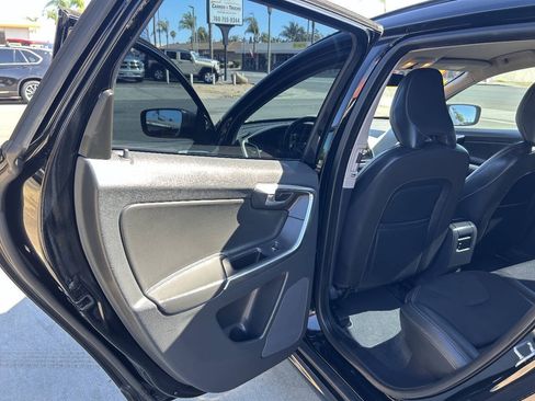 Used 2017 Volvo XC60 T5 w/ Tailgate Package FWD image 16