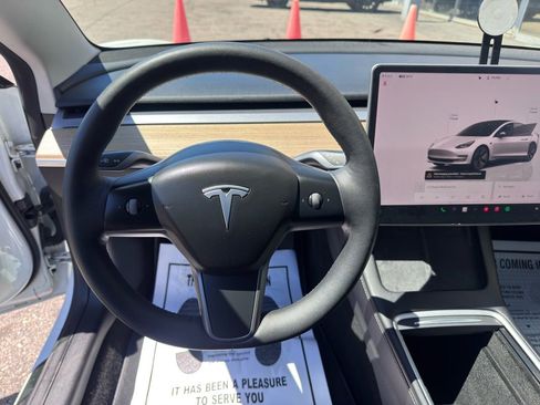 Used 2022 Tesla Model 3 Long Range AWD/4WD image 15