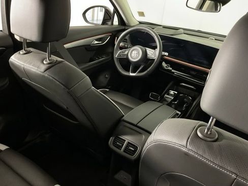 Used 2024 Buick Envision Sport Touring AWD/4WD image 35